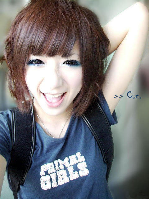 QQ�ռ�ͼƬ ���ۿɰ��ķ�����������Ů