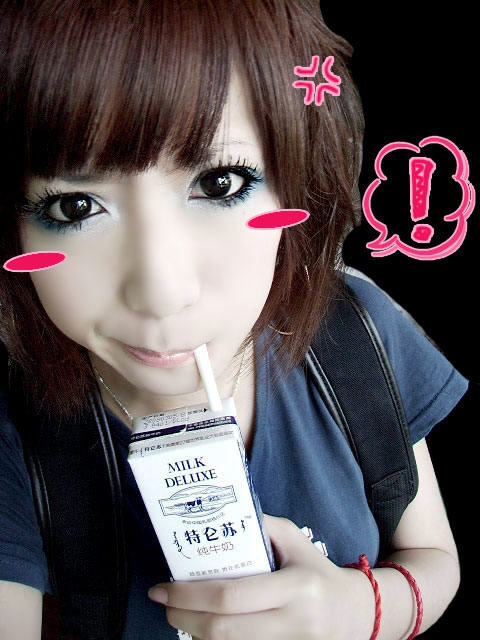 QQ�ռ�ͼƬ ���ۿɰ��ķ�����������Ů