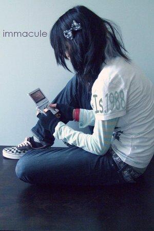 QQ�������ռ��Ƿ��˸�ͼƬ